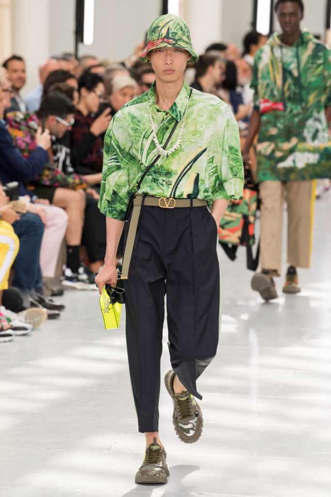 Il gilet uomo primavera estate 2021 Louis Vuitton è il più strano della moda